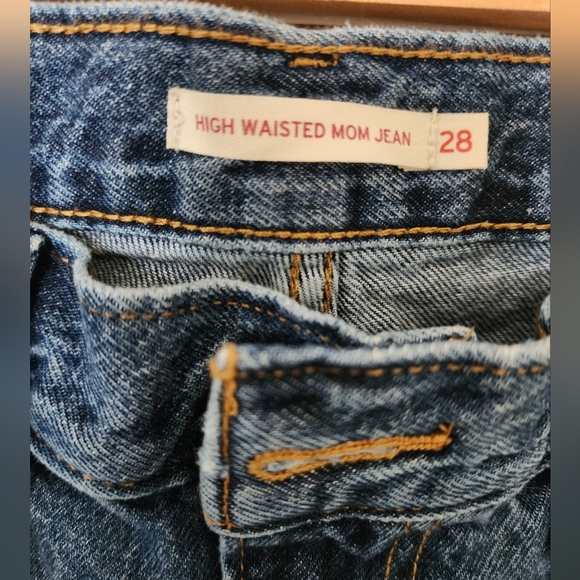 High-waisted mom jeans Levi's Size 28 - Picture 2 of 4